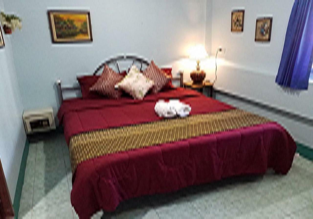 Rung Tawan Hostel 카타 비치 외부 사진