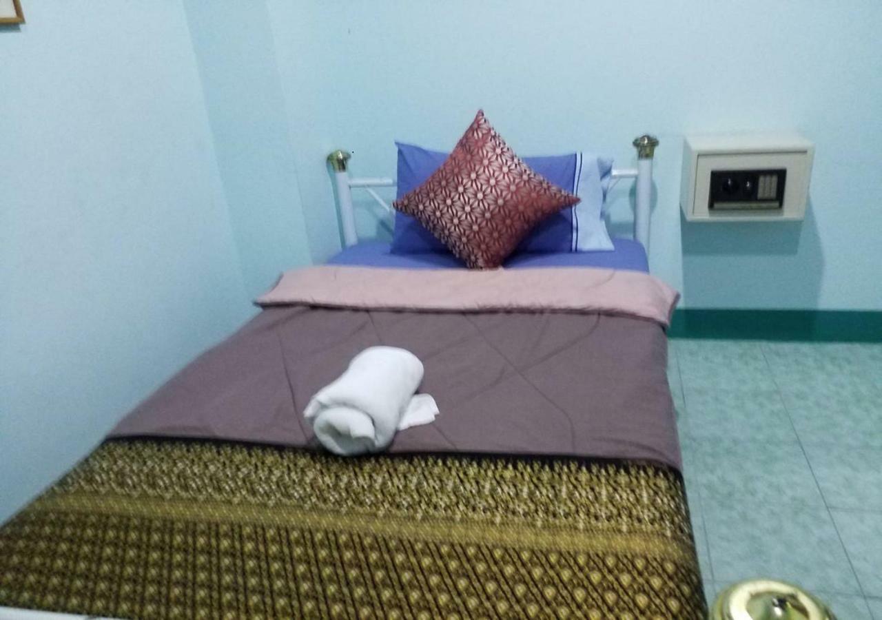 Rung Tawan Hostel 카타 비치 외부 사진